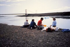 1992_0008500_R136