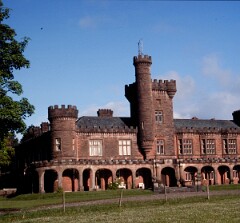 1990_CEH4542_B208