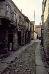 1976_0007988_Q027