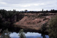 1988_CEH6831_H100